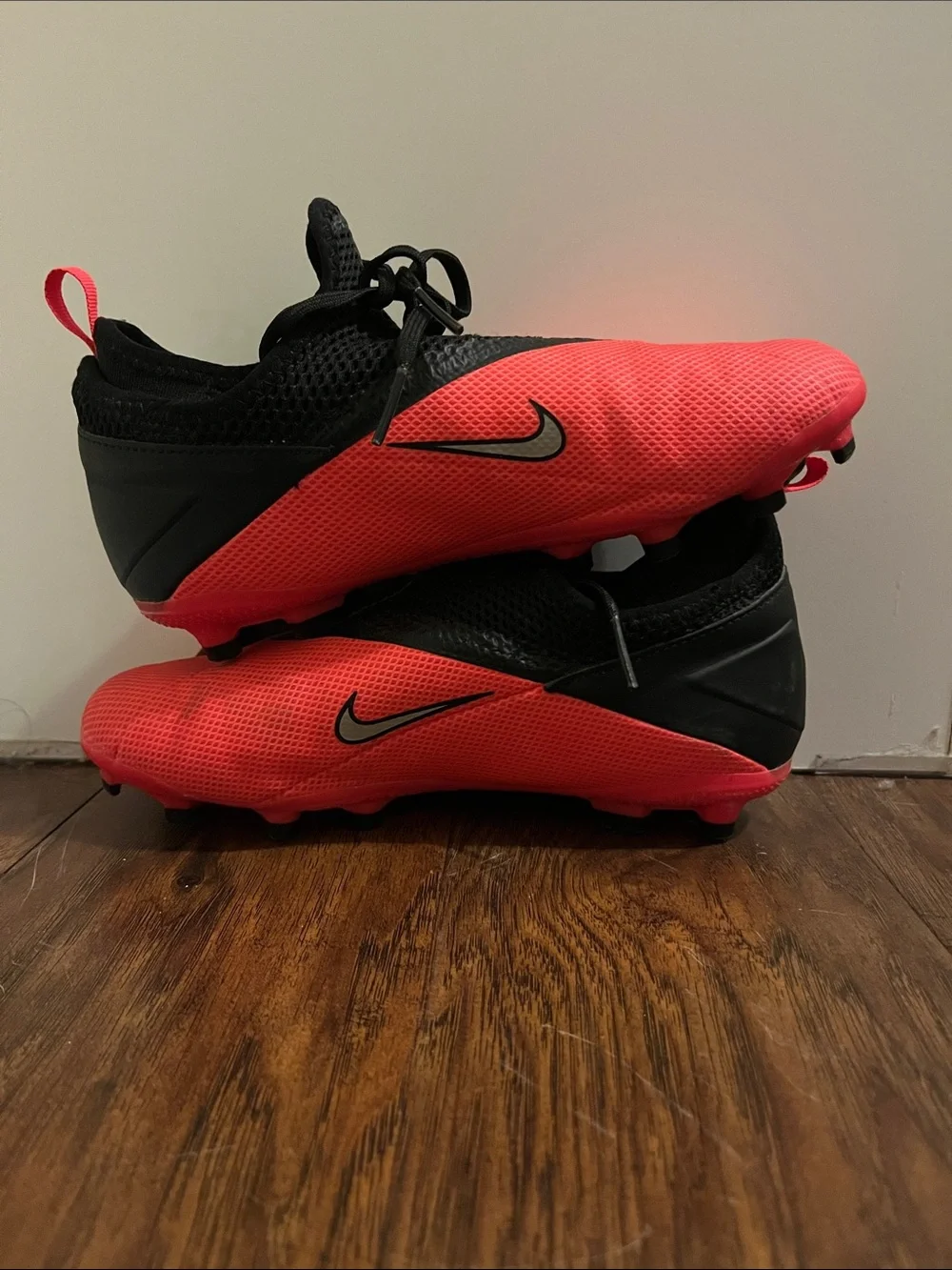 Nike Kids Phantom Vision Soccer Cleats in Bright Red and Black